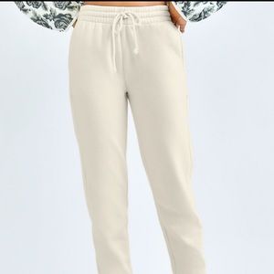 TNA Cozy Fleece Boyfriend Sweatpants